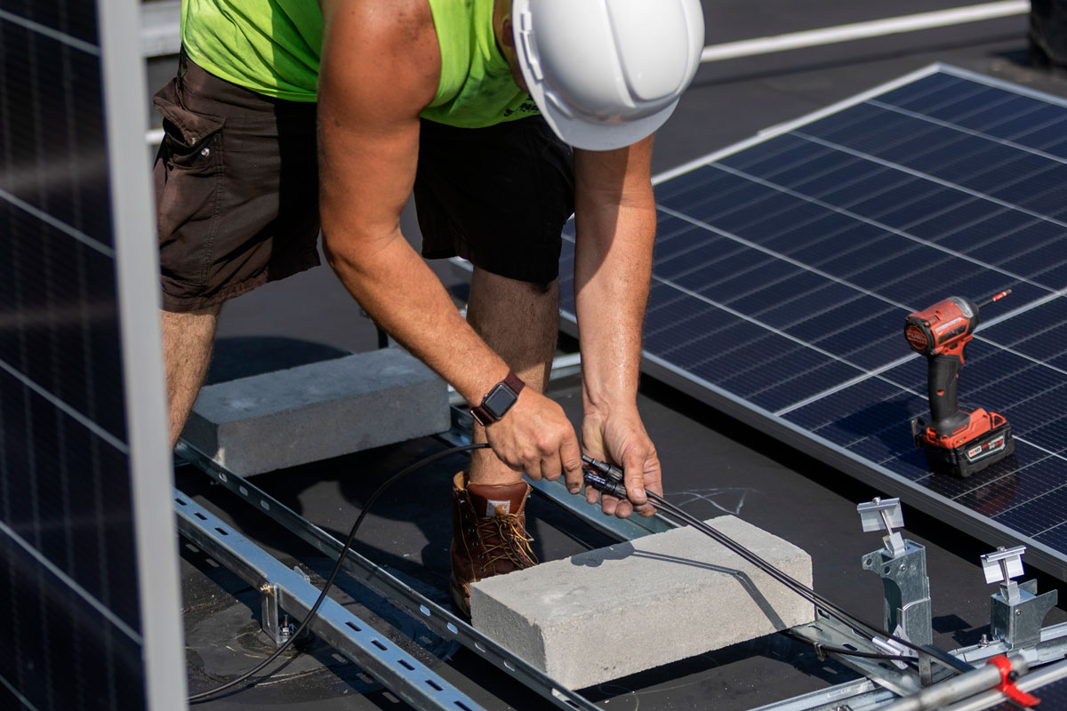 Connecticut Water installs solar panels at Cromwell facility.